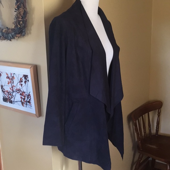 CHICOS Size Large 2 Drape Front Navy Sueded Waterfall Blazer Versatile $149 NEW - Picture 3 of 8